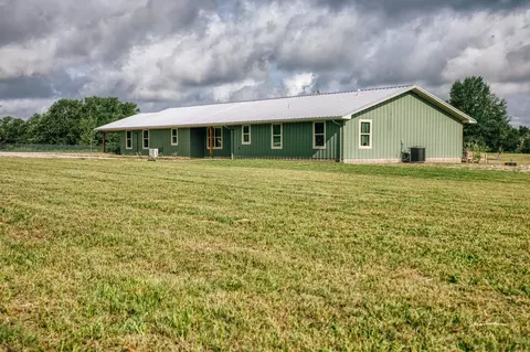 Exterior - 4601 Fm 390 E, Brenham, TX 77833 photo 9 of 17