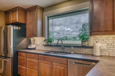 Kitchen - 4601 Fm 390 E, Brenham, TX 77833 photo 4 of 6