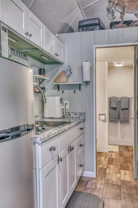 Kitchen - 4601 Fm 390 E, Brenham, TX 77833 photo 6 of 6