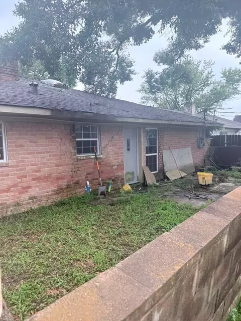 10807 Sageleaf Ln, Houston, TX 77089