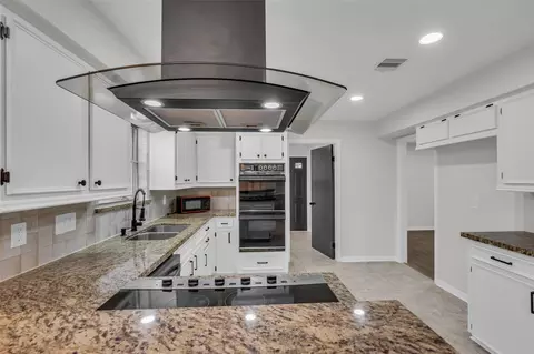 3911 Pecan Valley Dr, Missouri City, TX 77459