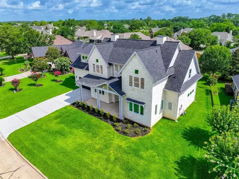 624 Edgewood, Montgomery, TX 77356