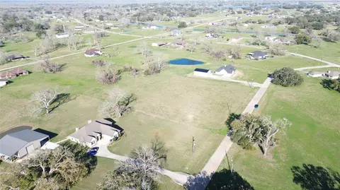 1532 Flintlock Ct, Angleton, TX 77515