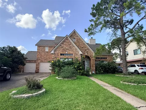 13678 Bonilla Ln, Houston, TX 77083