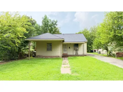 2327 2nd Ave, Port Arthur, TX 77642