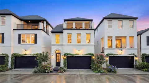 5920 Cottage Grove Lake Dr, Houston, TX 77007