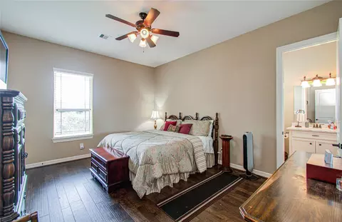 Bedroom - 314 Martin Luther King St S, Ames, TX 77575 photo 5 of 8