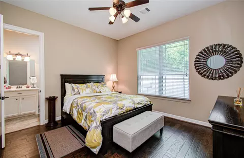 Bedroom - 314 Martin Luther King St S, Ames, TX 77575 photo 6 of 8