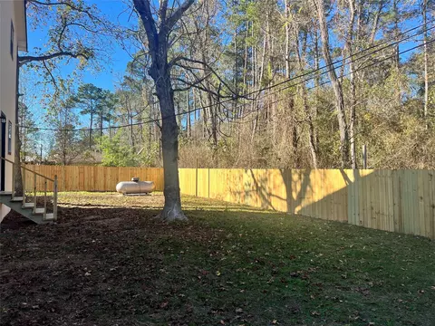 Exterior - 10811 River Oaks Dr, Conroe, TX 77385 photo 10 of 11