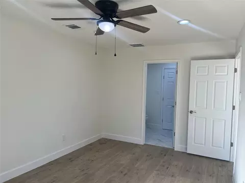 Bedroom - 10811 River Oaks Dr, Conroe, TX 77385 photo 4 of 4