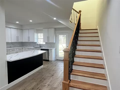 Entry Way - 10811 River Oaks Dr, Conroe, TX 77385 photo 3 of 3
