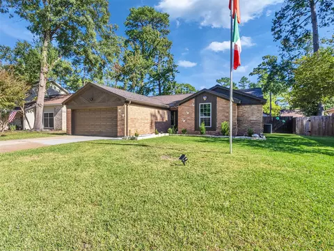 15102 Rolling Oaks Dr, Houston, TX 77070