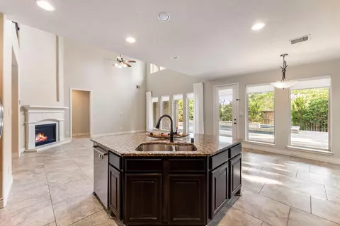 Living - 131 Deerchase Dr, Conroe, TX 77384 photo 2 of 5