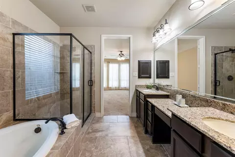 Bath - 131 Deerchase Dr, Conroe, TX 77384 photo 2 of 4