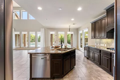 Kitchen - 131 Deerchase Dr, Conroe, TX 77384 photo 6 of 6