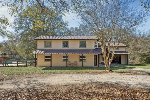 640 Piney Creek Rd, Bellville, TX 77418