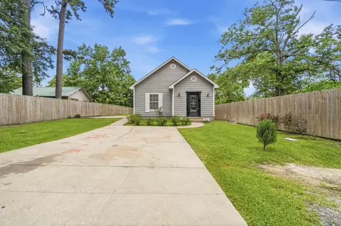 191 Burch Rd, Shepherd, TX 77371