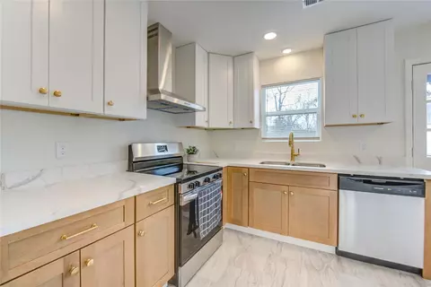 4117 Pinon Dr, Houston, TX 77092