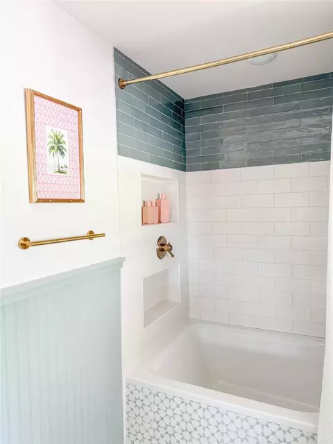 Bath - 26815 W Hardy Rd, Spring, TX 77373 photo 1 of 3
