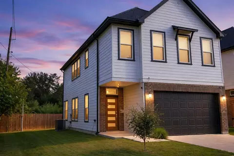 13413 Scott St, Houston, TX 77047