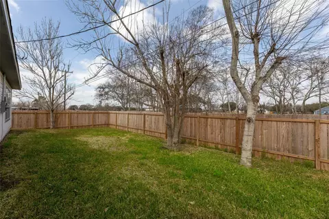 Exterior - 7440 Avenue E, Beasley, TX 77417 photo 4 of 4
