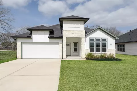 7440 Avenue E, Beasley, TX 77417