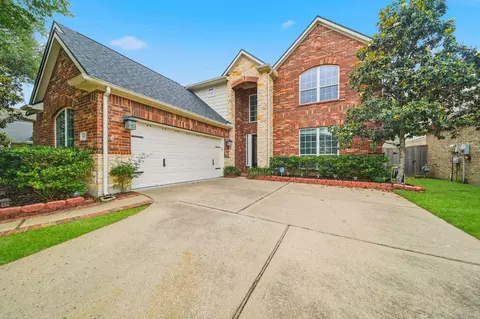 18431 W Laura Shore Dr, Cypress, TX 77433