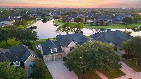 6915 Monarch Lake Ln, Katy, TX 77494