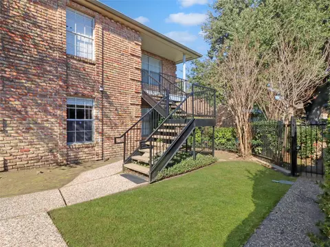 6401 Skyline Dr #20, Houston, TX 77057