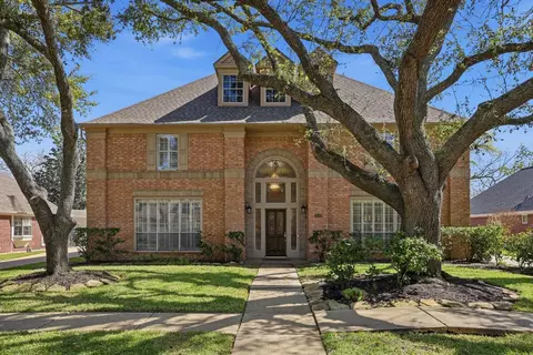 4519 Castlewood St, Sugar Land, TX 77479