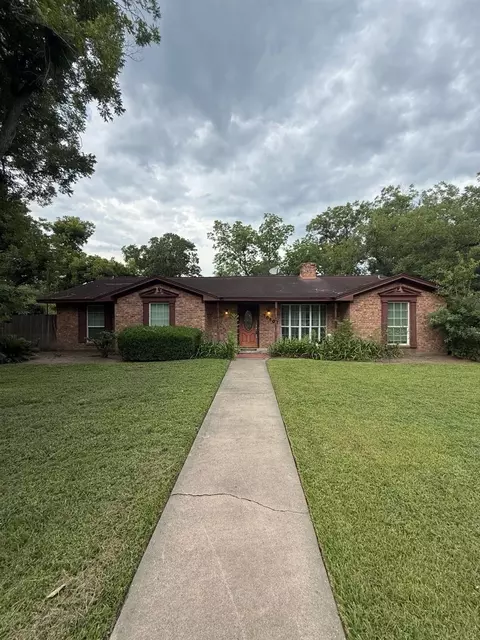 16402 Amcreek Rd, Houston, TX 77068