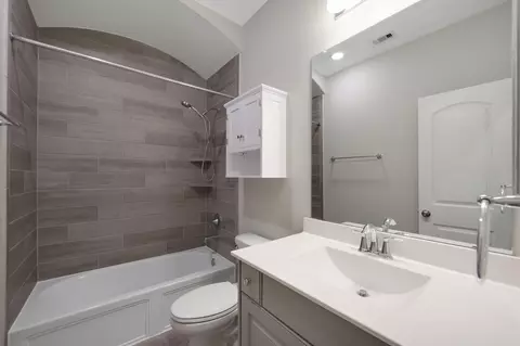 Bath - 31049 Fairfield Maple Trl, Spring, TX 77386 photo 5 of 5