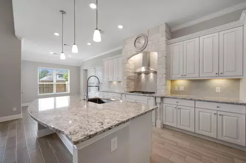 Kitchen - 31049 Fairfield Maple Trl, Spring, TX 77386 photo 7 of 8