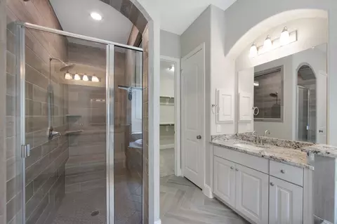 Bath - 31049 Fairfield Maple Trl, Spring, TX 77386 photo 2 of 5