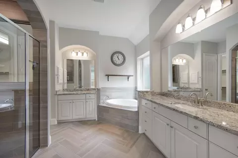 Bath - 31049 Fairfield Maple Trl, Spring, TX 77386 photo 1 of 5