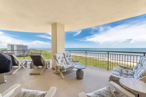 801 E Beach Dr #BC0800, Galveston, TX 77550