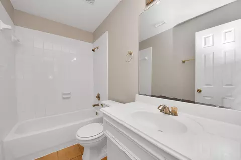 Bath - 1903 Ryansbrook Ln, Spring, TX 77386 photo 5 of 5