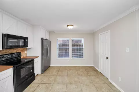 Kitchen - 1903 Ryansbrook Ln, Spring, TX 77386 photo 2 of 7