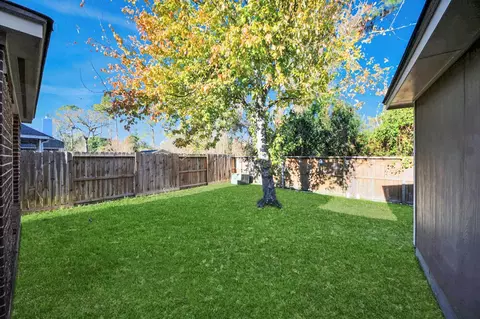 Exterior - 1903 Ryansbrook Ln, Spring, TX 77386 photo 2 of 3