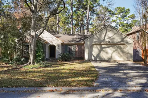 10 S Greenbud Ct, The Woodlands, TX 77380