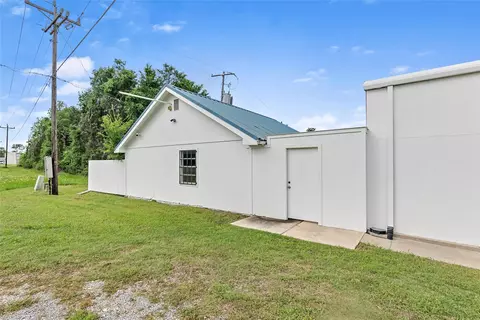 210 S 212 S Tammye Ln, Madisonville, TX 77864