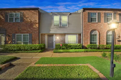 425 Bendwood Dr #49, Houston, TX 77024