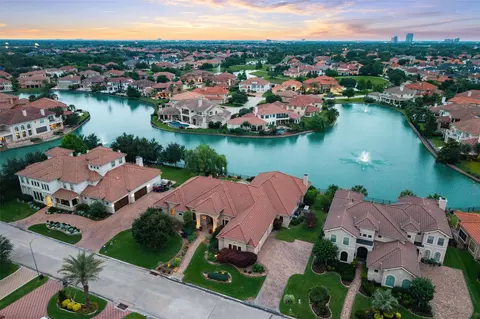 13802 Slate Creek Ln, Houston, TX 77077