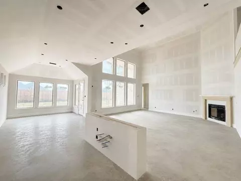 Living - 32109 Pond Pine Ct, Spring, TX 77386 photo 2 of 3