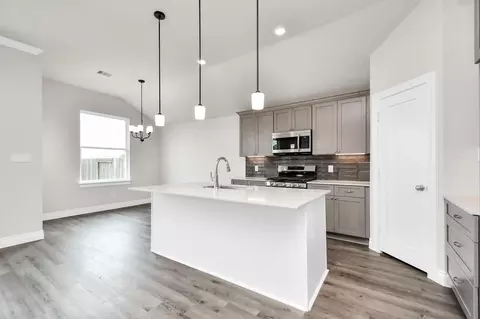 Kitchen - 25662 John Wayne Rd, Splendora, TX 77372 photo 2 of 4