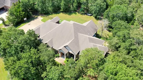 18580 Kiowa Cv, College Station, TX 77845