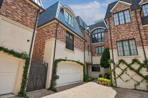 1246 Place Royale Way, Houston, TX 77056