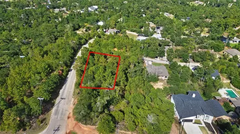 963 Pahalawe Dr, Bastrop, TX 78602