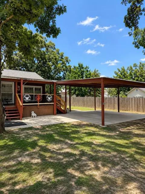 154 Woodway Dr, Magnolia, TX 77355