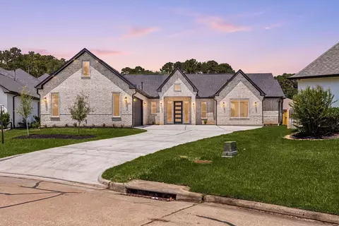 71 Camden Hills Dr, Montgomery, TX 77356